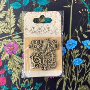 Disney Cast Member Exclusive Pin